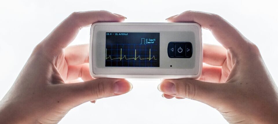 Multiple Micro Ambulatory ECG Monitoring System With USB And Palm Size